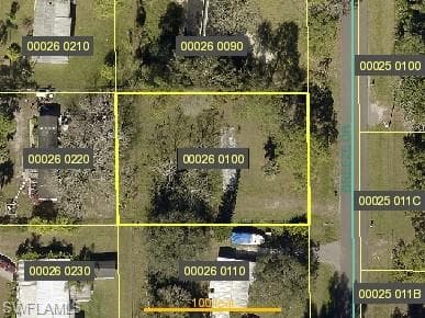 8200 Breeze DR E NORTH FORT MYERS, FL 33917