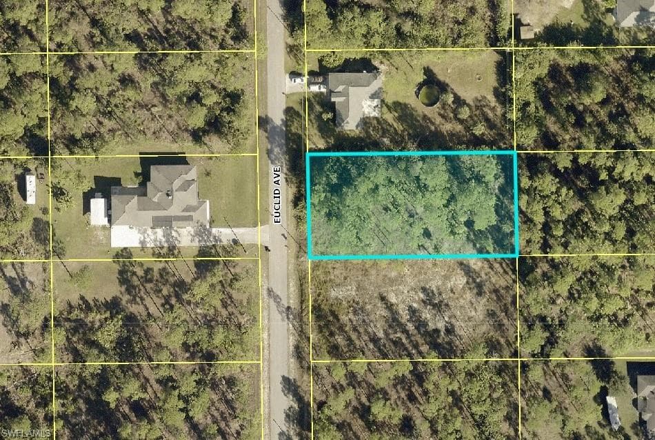 1010 Euclid AVE LEHIGH ACRES, FL 33972