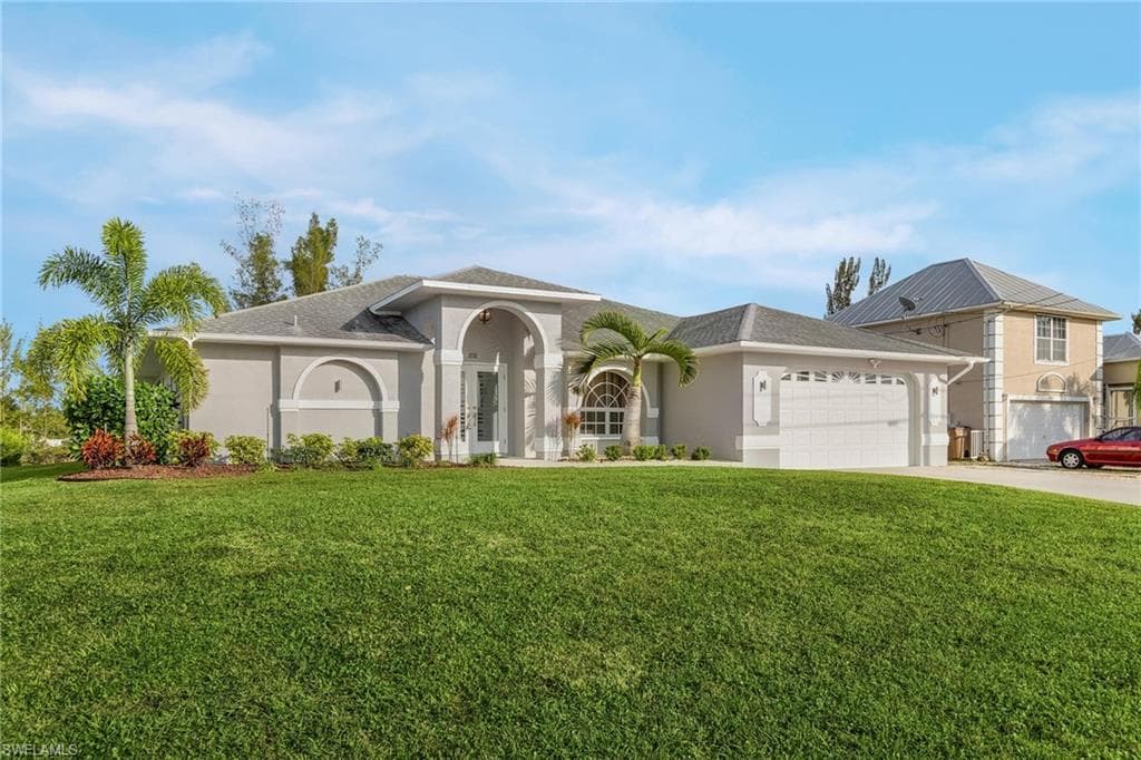 3733 SW 11th CT CAPE CORAL, FL 33914
