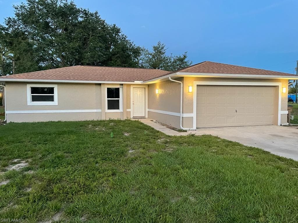 400 Plumosa AVE LEHIGH ACRES, FL 33972
