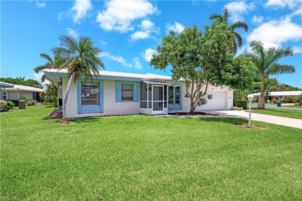 48 Hilo CT 48 NAPLES, FL 34112
