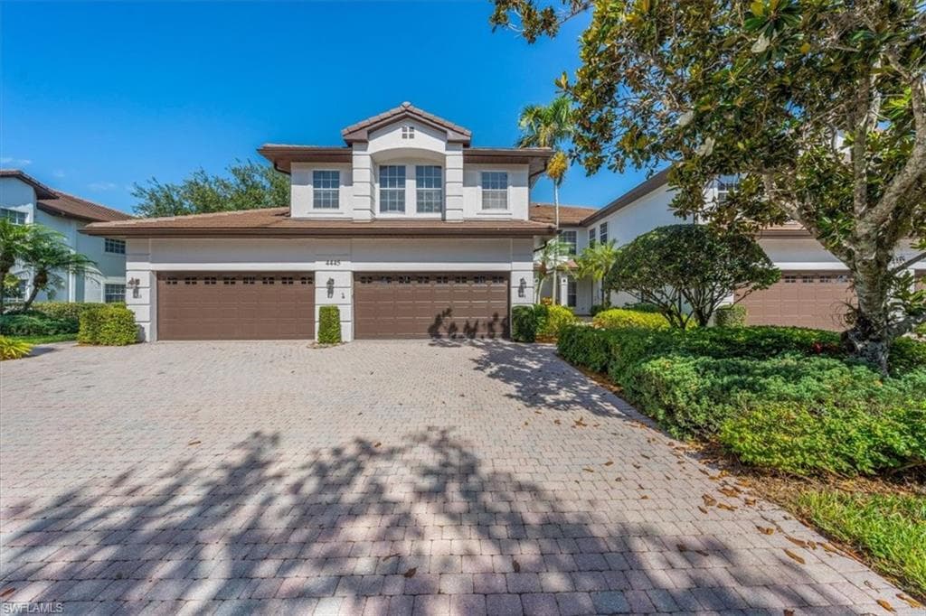 4445 Dover CT 8-801 NAPLES, FL 34105