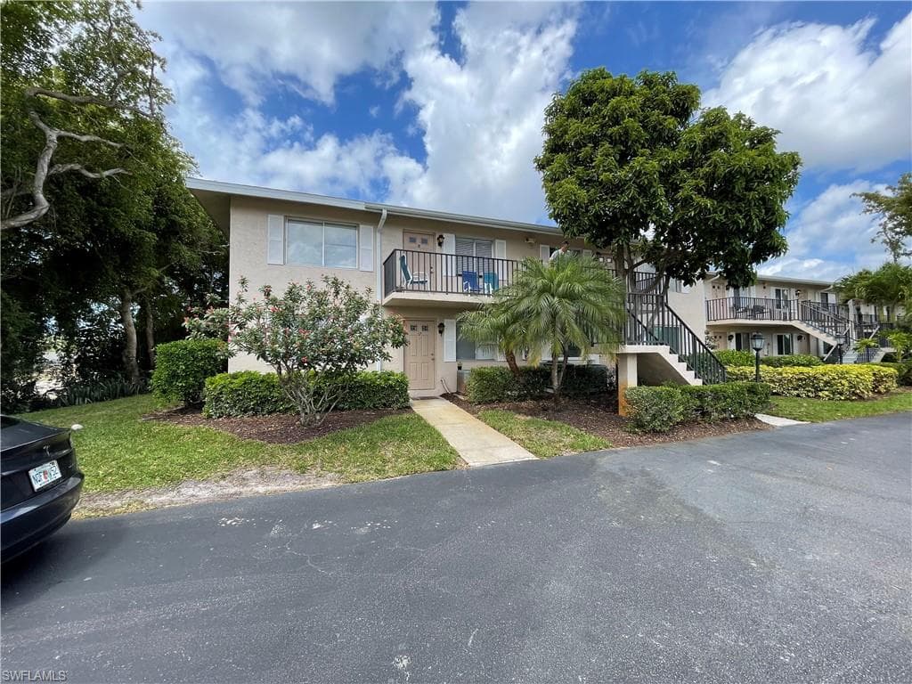 118 Palm DR 9718 NAPLES, FL 34112