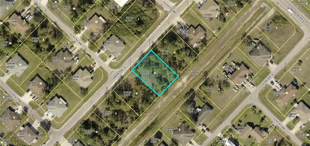 2405-2407 Owen AVE S LEHIGH ACRES, FL 33973