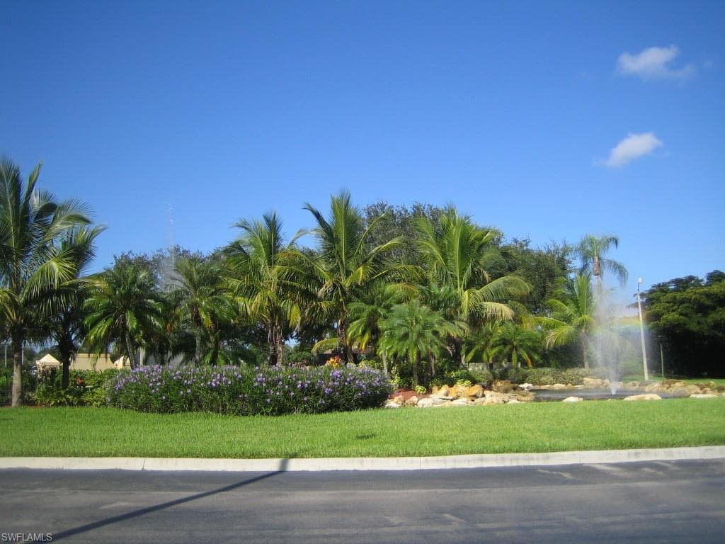 3320 Olympic DR 112 NAPLES, FL 34105