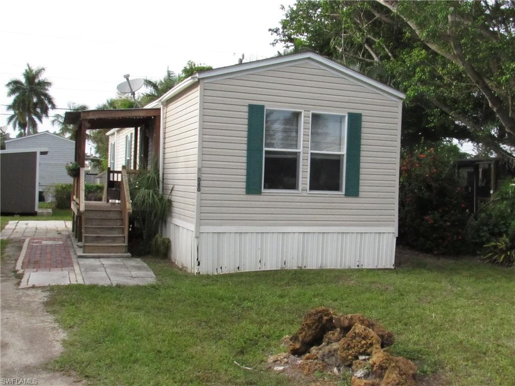 12080 Hibiscus DR FORT MYERS, FL 33908