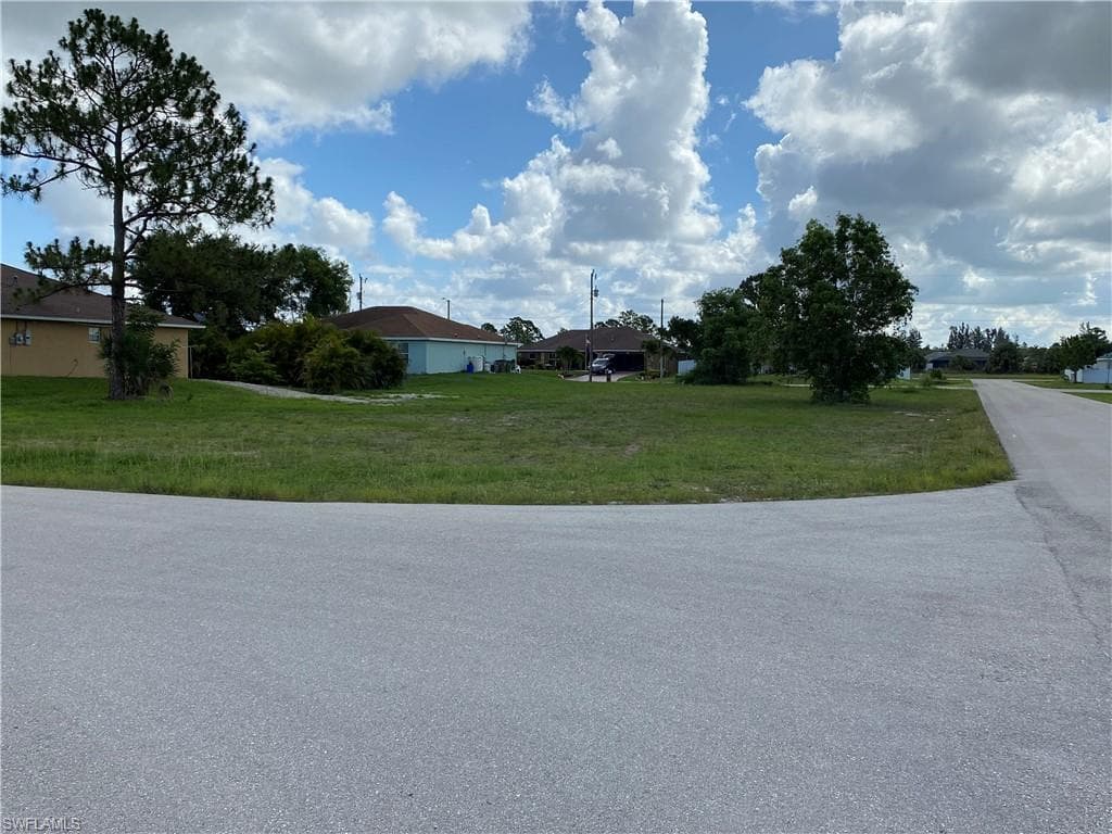 4101 NE 20th PL CAPE CORAL, FL 33909