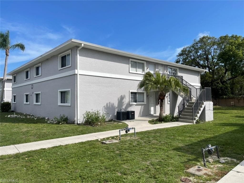 10107 Sandy Hollow LN 307 BONITA SPRINGS, FL 34135