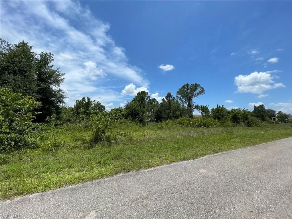 2611 29th ST SW LEHIGH ACRES, FL 33976