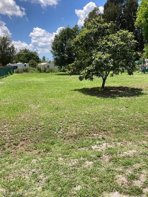 8104 Marx DR NORTH FORT MYERS, FL 33917