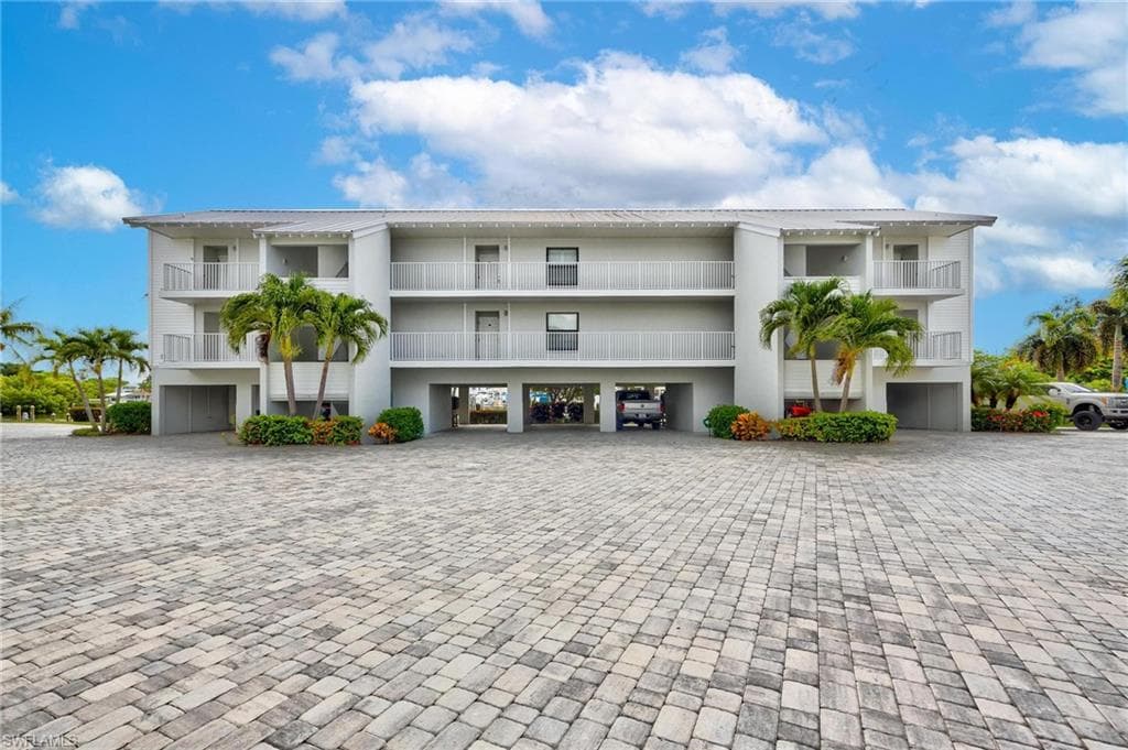 16641 Stringfellow RD 504 BOKEELIA, FL 33922