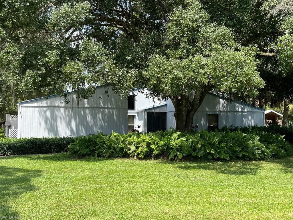 7452 Dana Lin CIR NORTH FORT MYERS, FL 33917