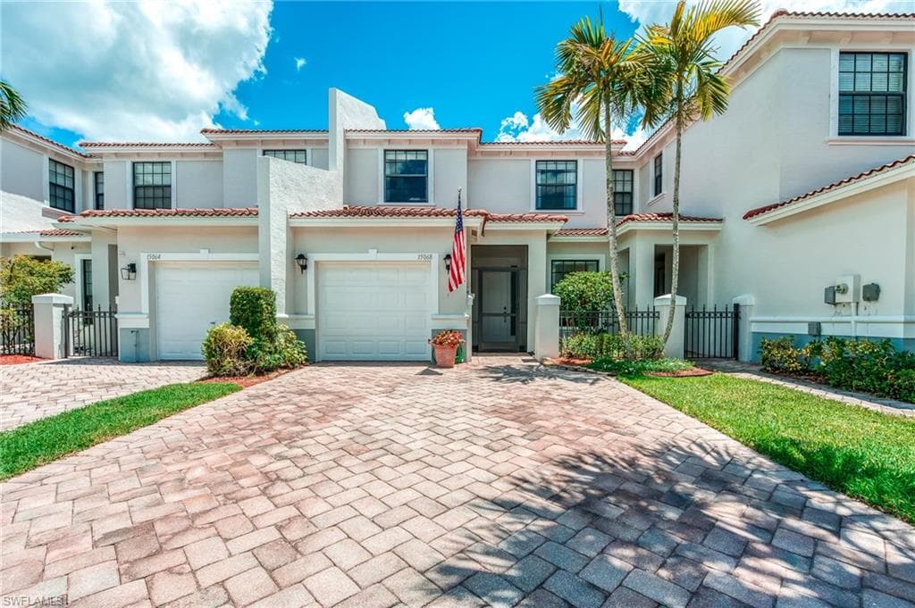 15068 Summit Place CIR NAPLES, FL 34119