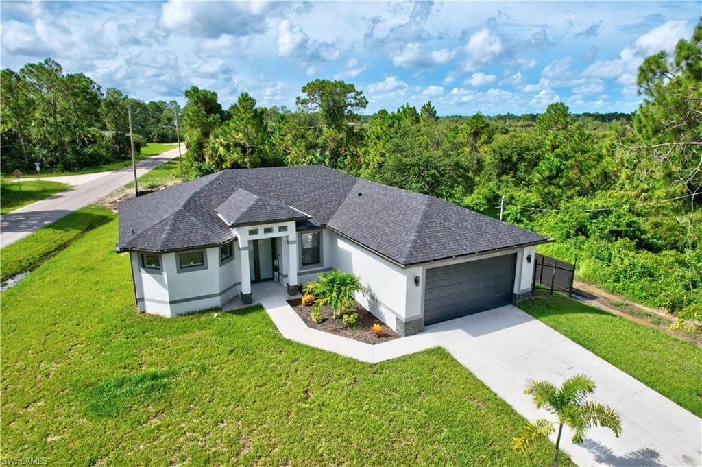 2801 28th ST W LEHIGH ACRES, FL 33971