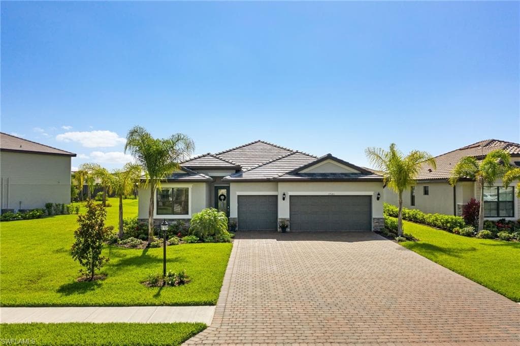 17581 Kinzie LN ESTERO, FL 33928