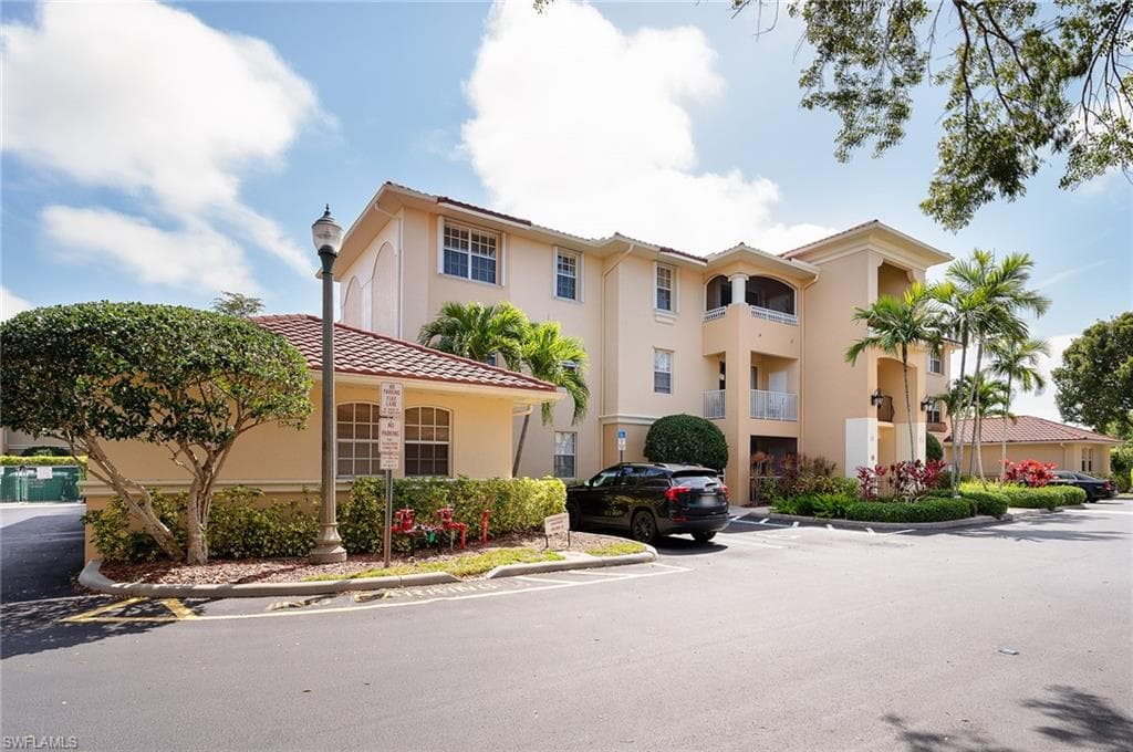 1514 SW 50th ST 301 CAPE CORAL, FL 33914