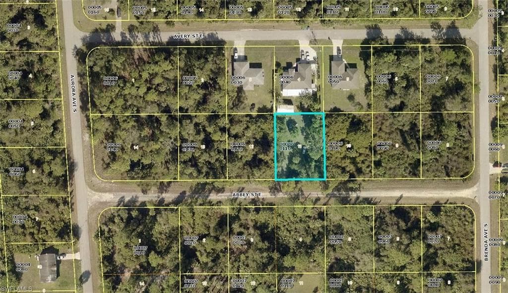 224 Columbus AVE LEHIGH ACRES, FL 33936