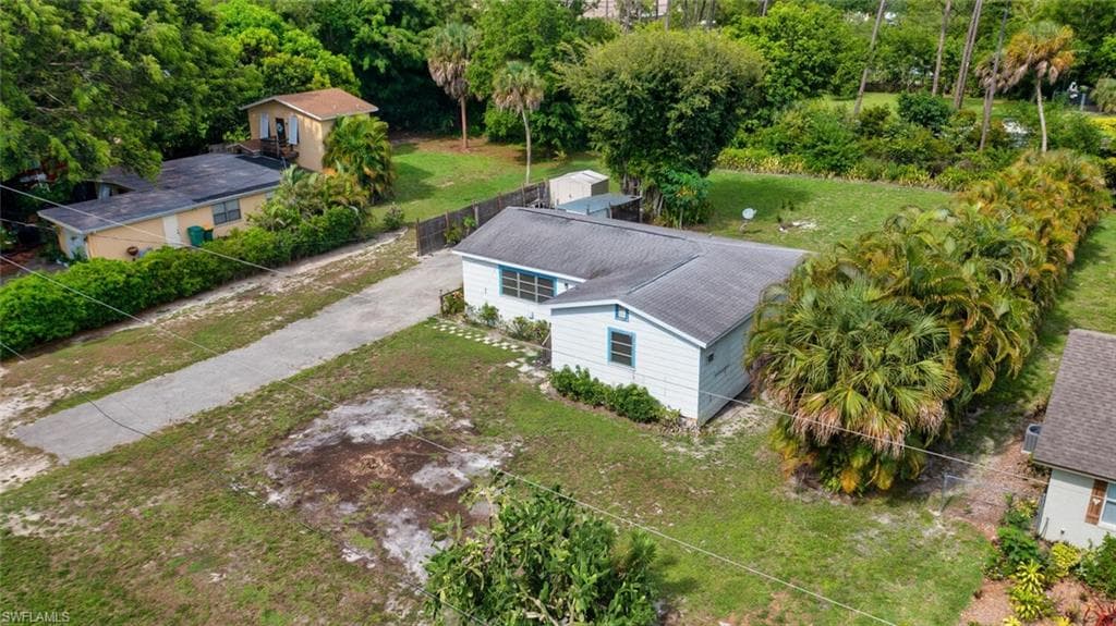 179 Esther ST NAPLES, FL 34104