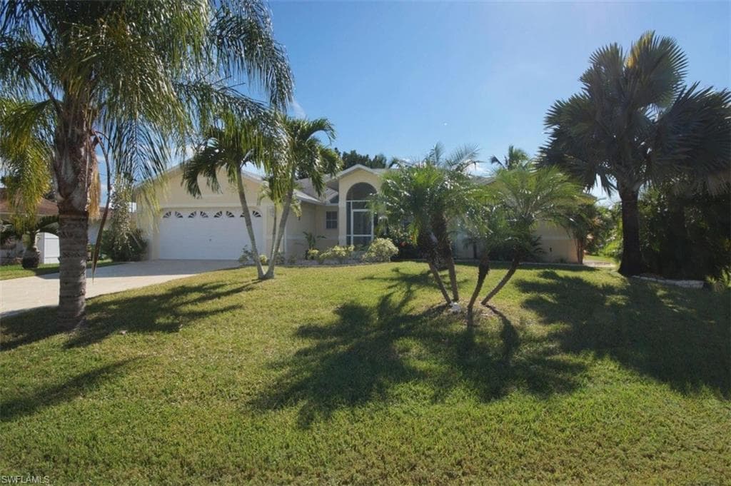 1416 Windsor CT CAPE CORAL, FL 33904