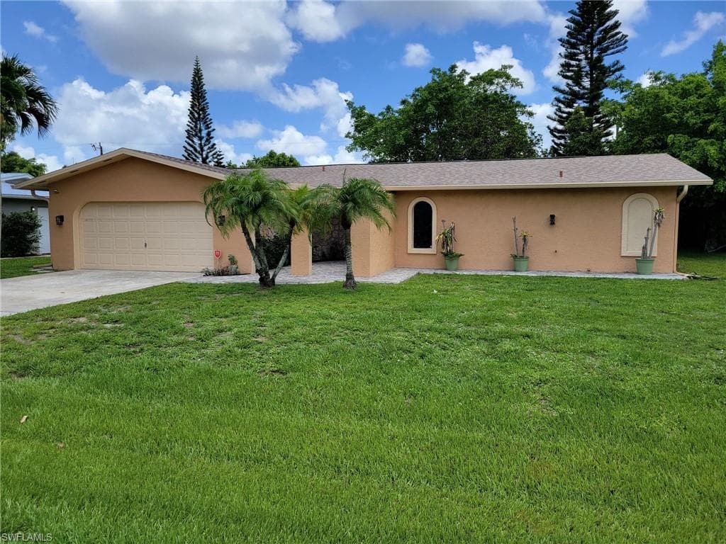 4208 SE 1st CT CAPE CORAL, FL 33904