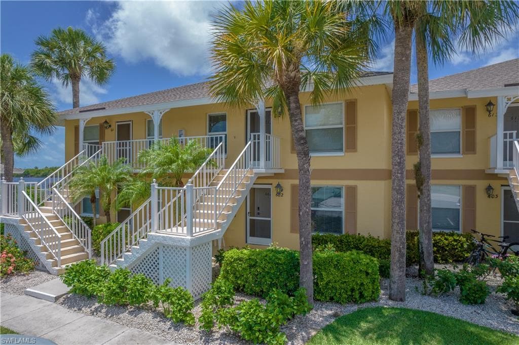 1165 Mainsail DR 602 NAPLES, FL 34114