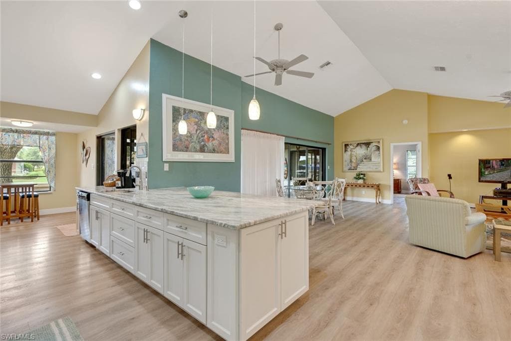 1101 SE 20th CT CAPE CORAL, FL 33990