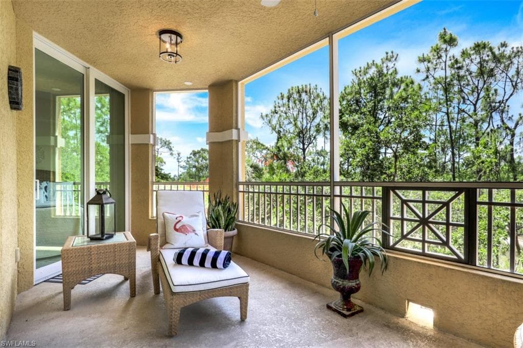 2738 Tiburon BLVD E B-204 NAPLES, FL 34109