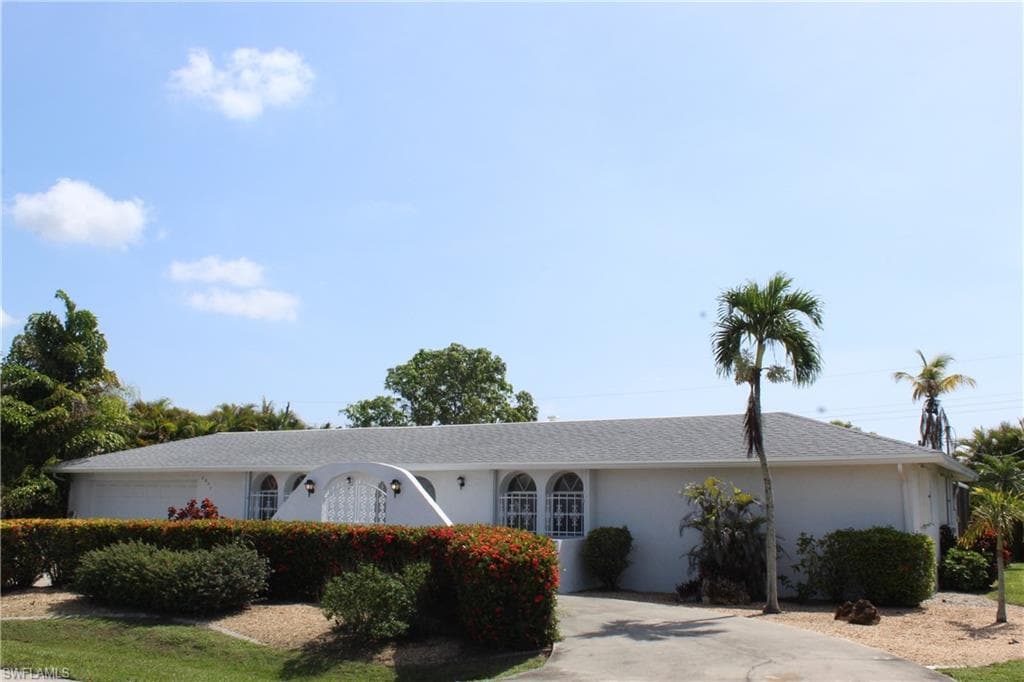 6847 Overlook DR FORT MYERS, FL 33919
