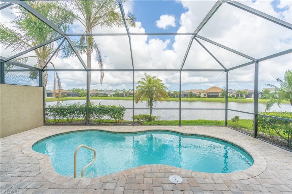 7627 Jacaranda LN NAPLES, FL 34114