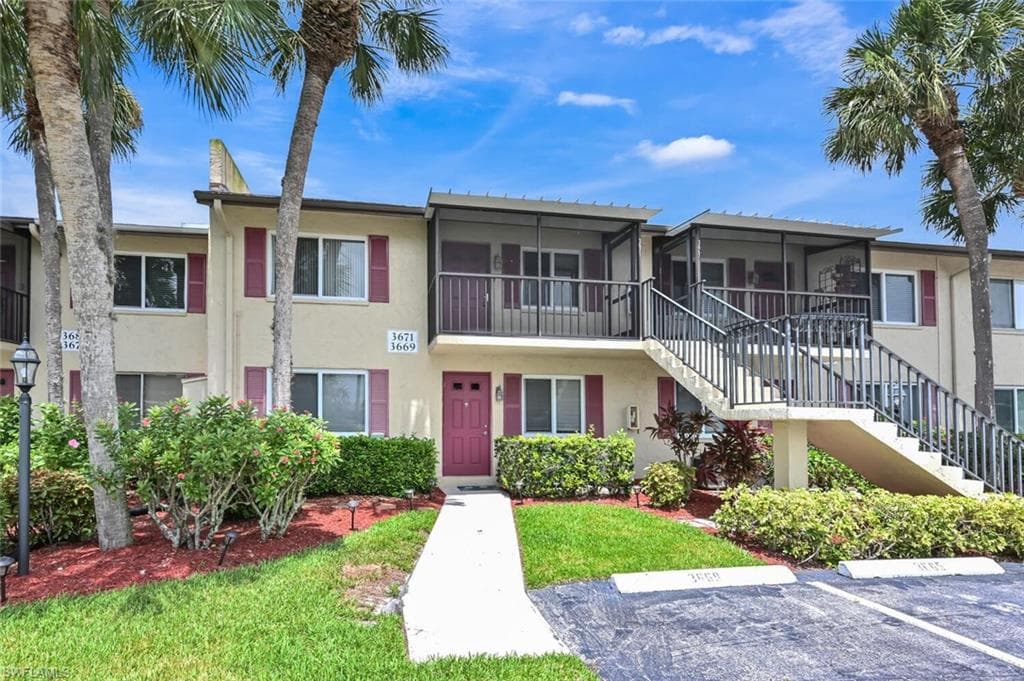 3669 Arctic CIR 107 NAPLES, FL 34112