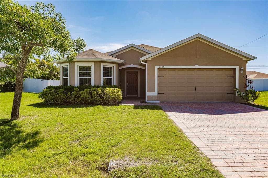 2532 SW 9th PL CAPE CORAL, FL 33914