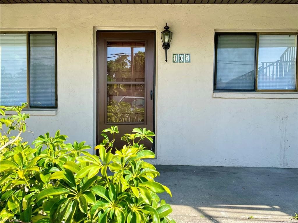 1258 Barbara DR 102 VENICE, FL 34285