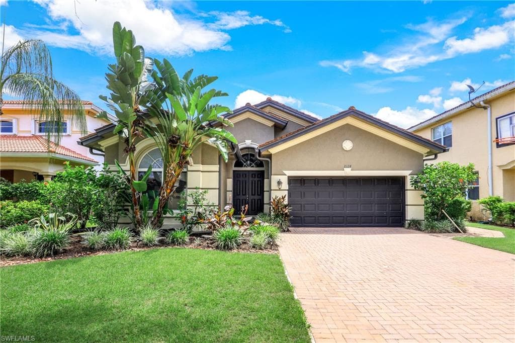 2124 Par DR NAPLES, FL 34120