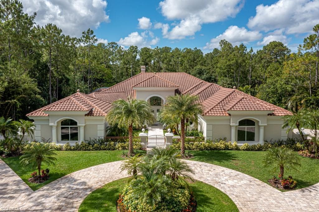 3410 3rd AVE NW NAPLES, FL 34120