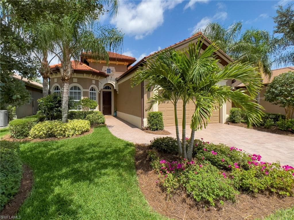 6570 Caldecott DR NAPLES, FL 34113