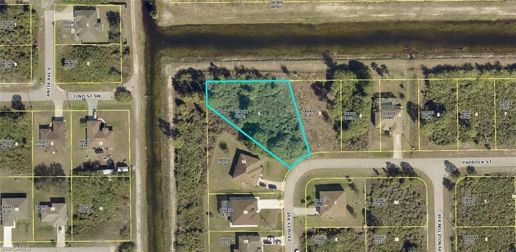 101 Paddock ST LEHIGH ACRES, FL 33974
