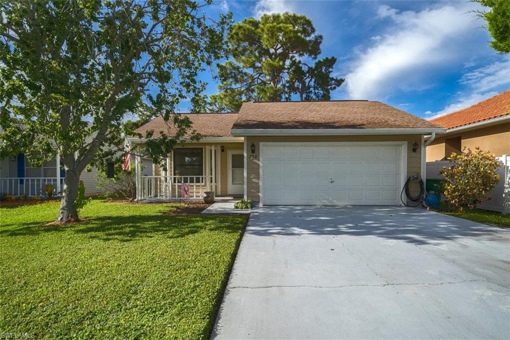 734 95th AVE N NAPLES, FL 34108