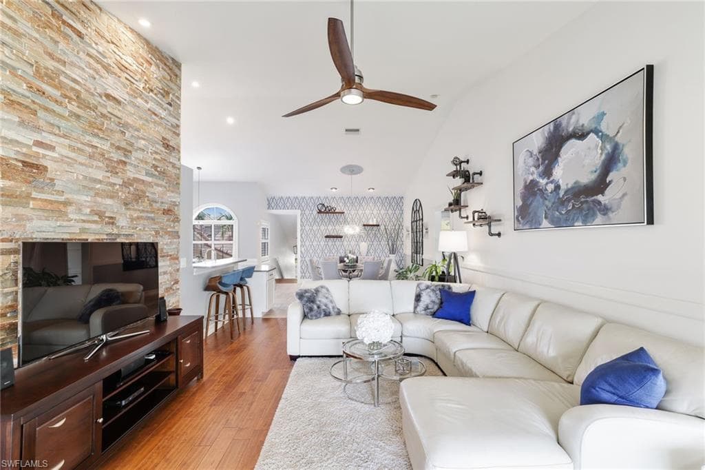 2540 Aspen Creek LN 201 NAPLES, FL 34119