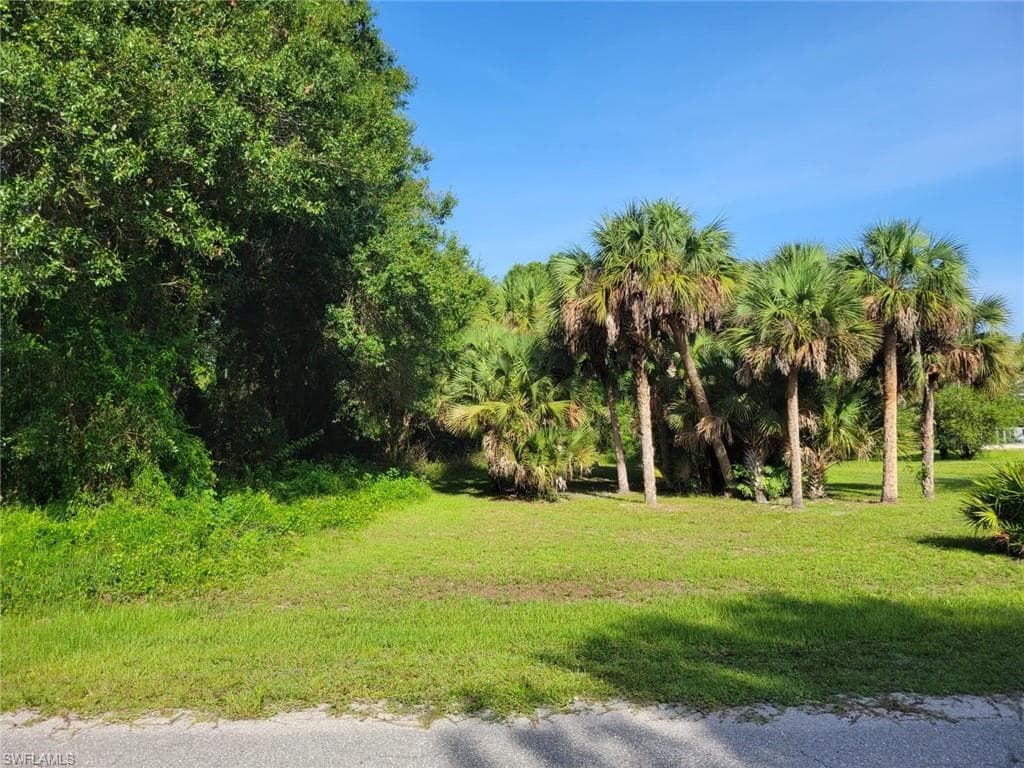 509 North AVE LEHIGH ACRES, FL 33972