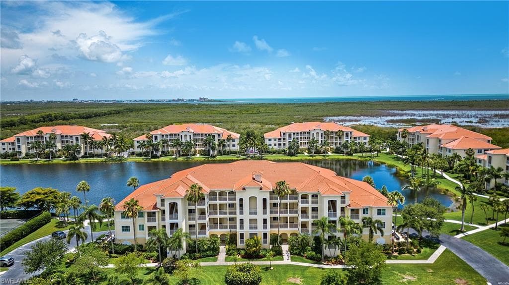 20011 Sanibel View CIR 102 FORT MYERS, FL 33908