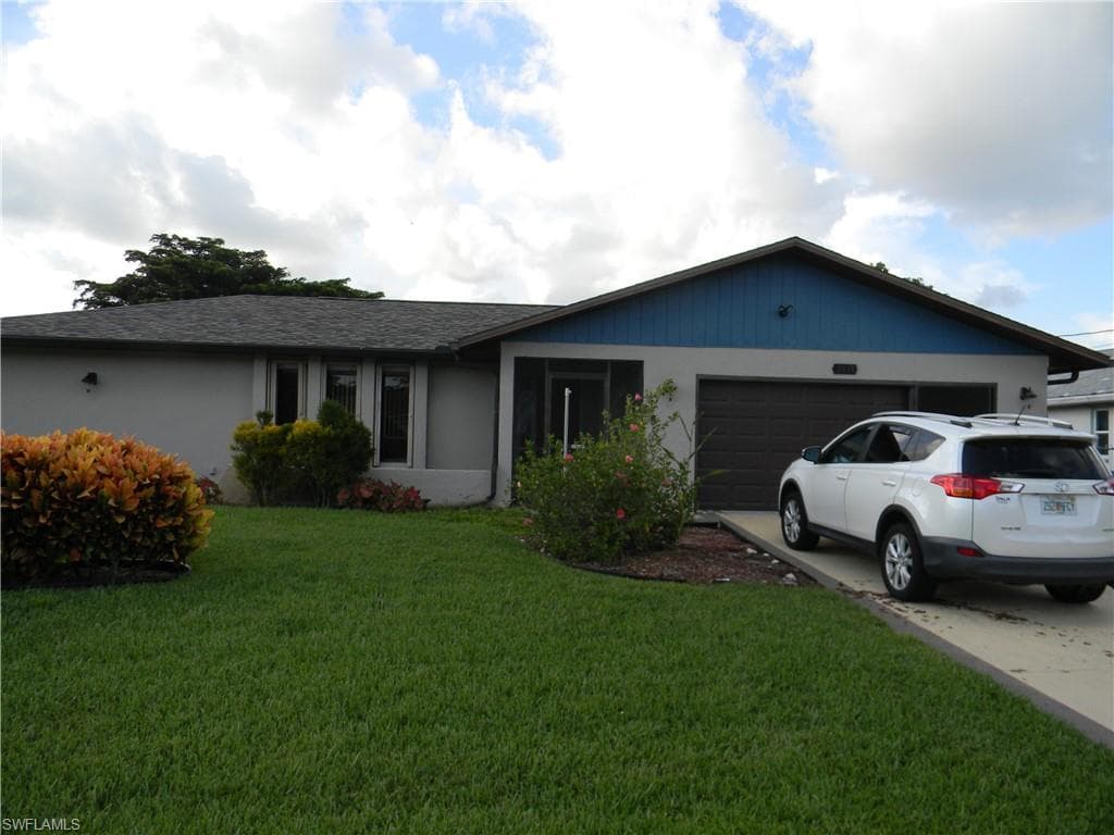 2013 SE 7th ST CAPE CORAL, FL 33990