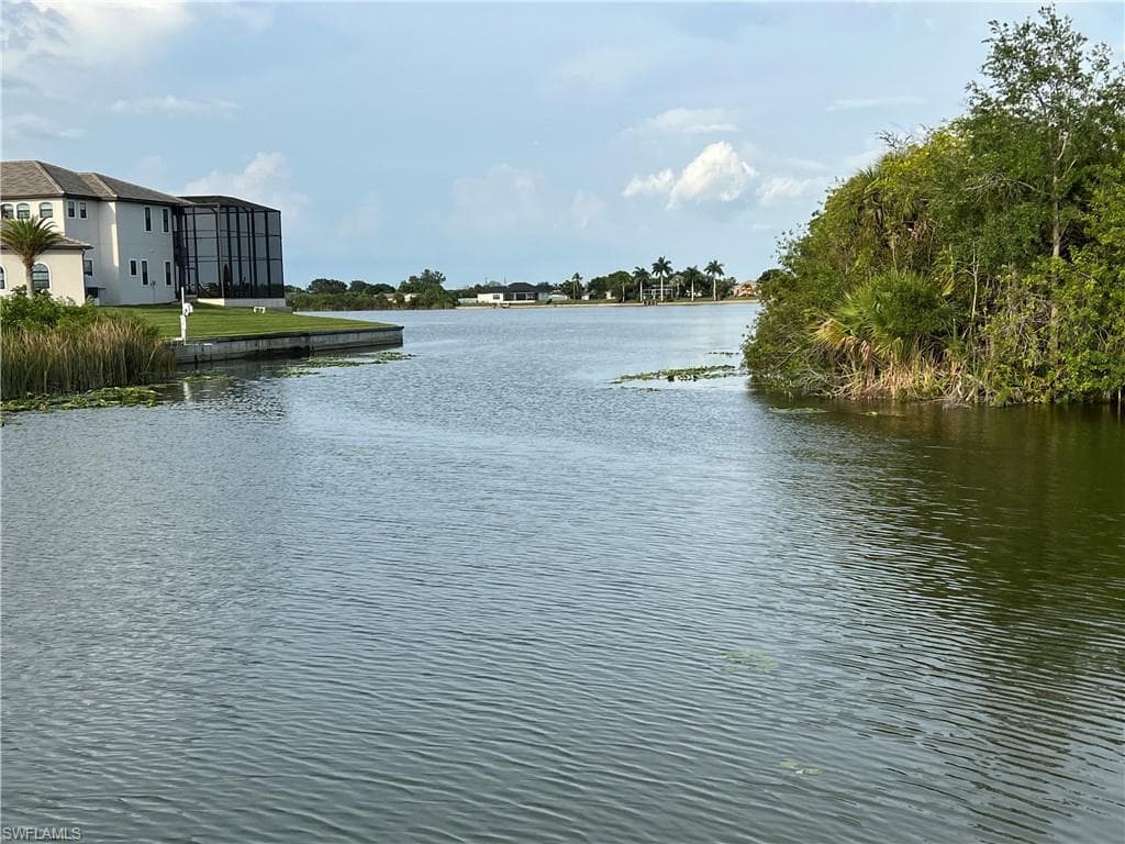 1919 NE 10th AVE CAPE CORAL, FL 33909