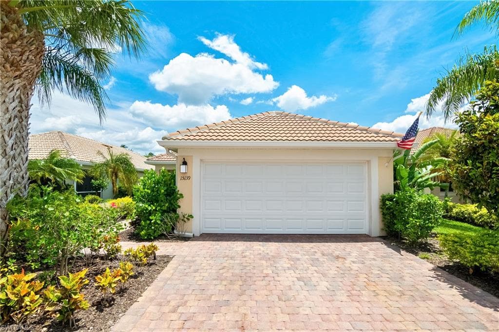 15139 Reef LN BONITA SPRINGS, FL 34135