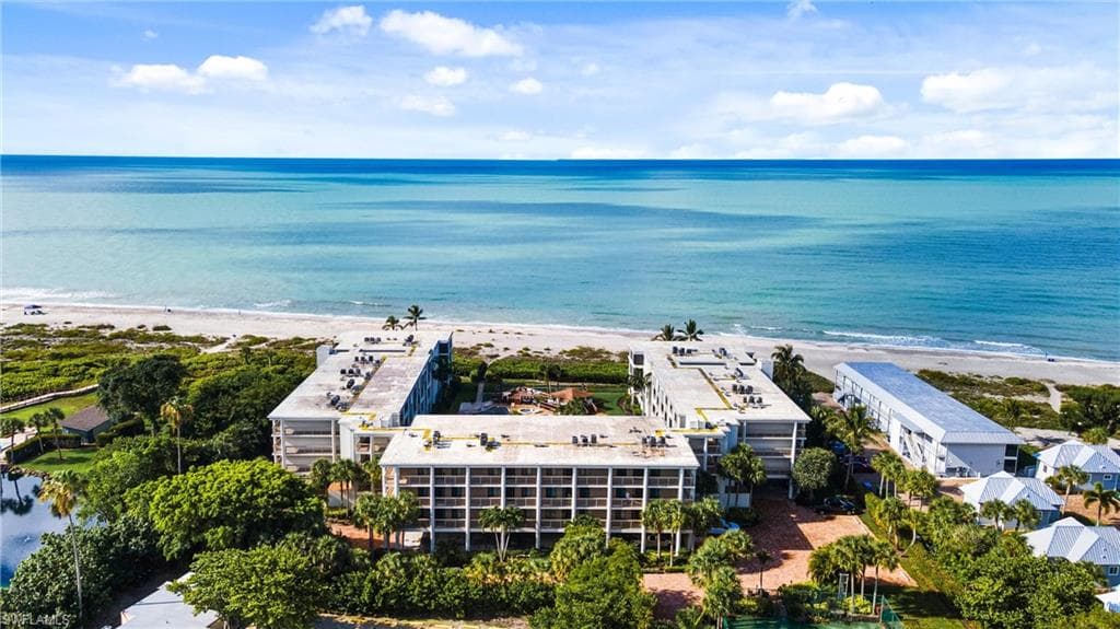 2777 W Gulf DR 104 SANIBEL, FL 33957