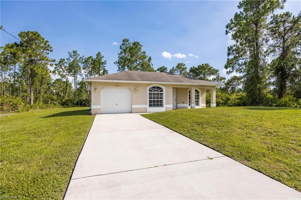1066 Barnett ST E LEHIGH ACRES, FL 33974