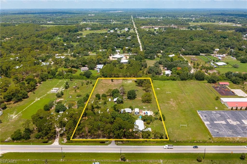 18751 State Road 31 NORTH FORT MYERS, FL 33917