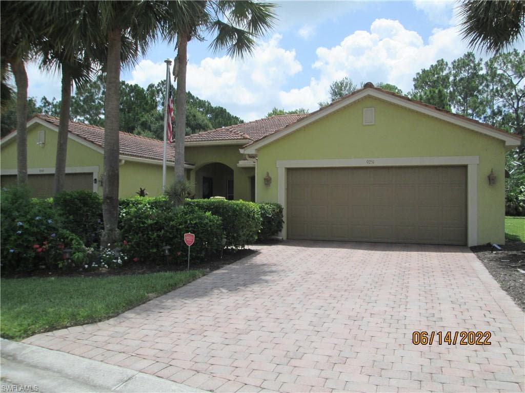 9251 Aegean CIR LEHIGH ACRES, FL 33936