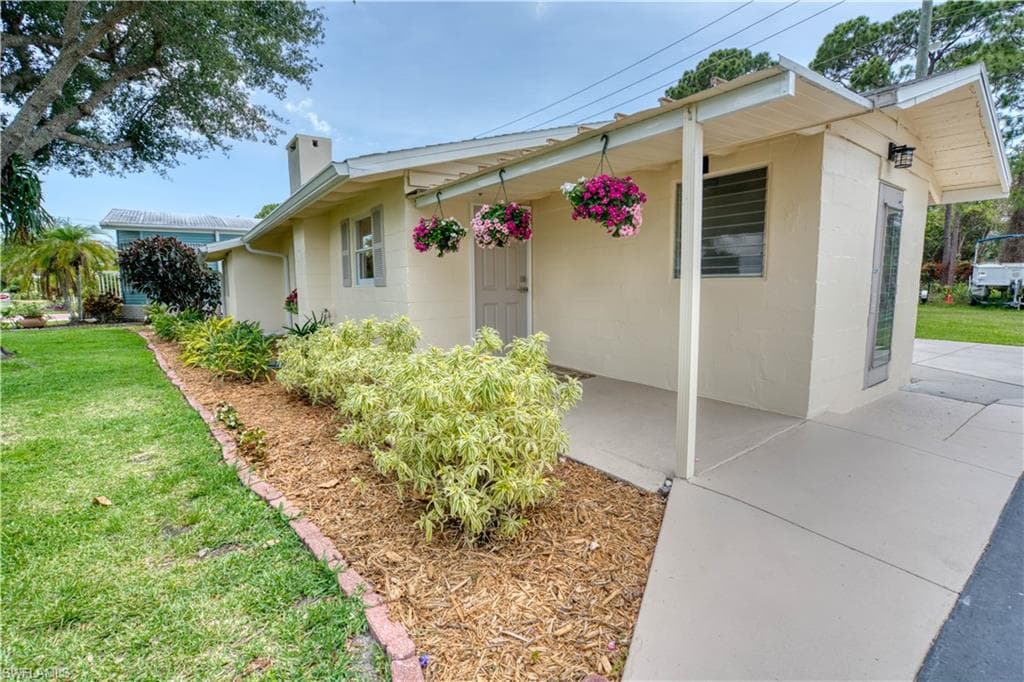 777 Walkerbilt RD 38 NAPLES, FL 34110