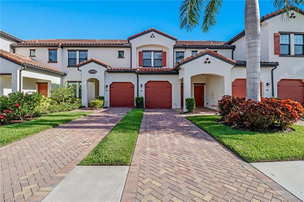 15145 Palmer Lake CIR W 202 NAPLES, FL 34109