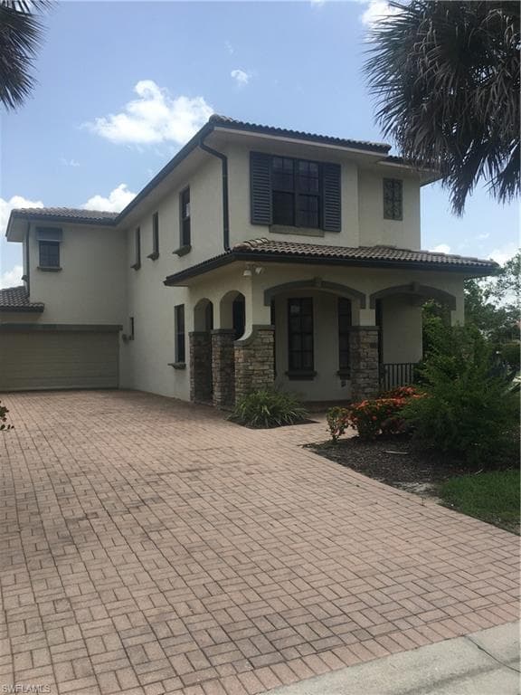 1307 KENDARI TER NAPLES, FL 34113